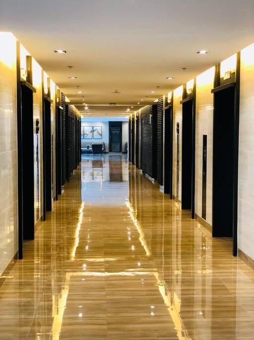 Air Residence 1Br With Balcony Free Netflix And Disney Plus Маніла Екстер'єр фото
