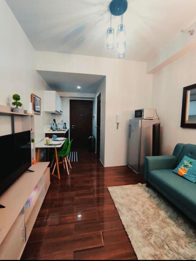 Air Residence 1Br With Balcony Free Netflix And Disney Plus Маніла Екстер'єр фото